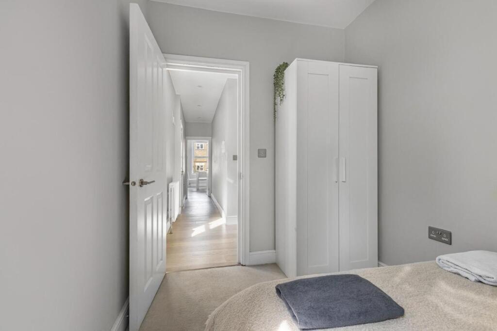Brilliant 2 Bed Apartment - Spacious, Central & Well-Connected London Eksteriør billede