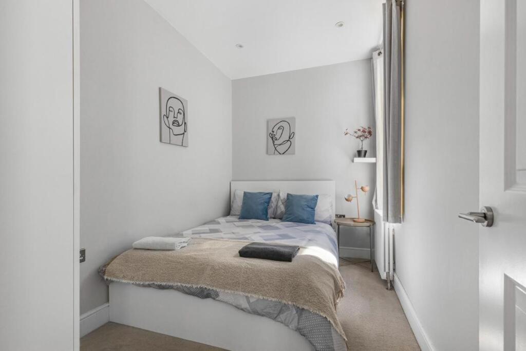 Brilliant 2 Bed Apartment - Spacious, Central & Well-Connected London Eksteriør billede